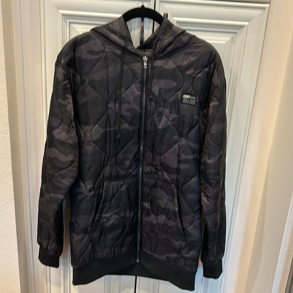 Black Rifle Coffee Lightweight Camo Puffer Jacket Very Nice Men’s Size Small